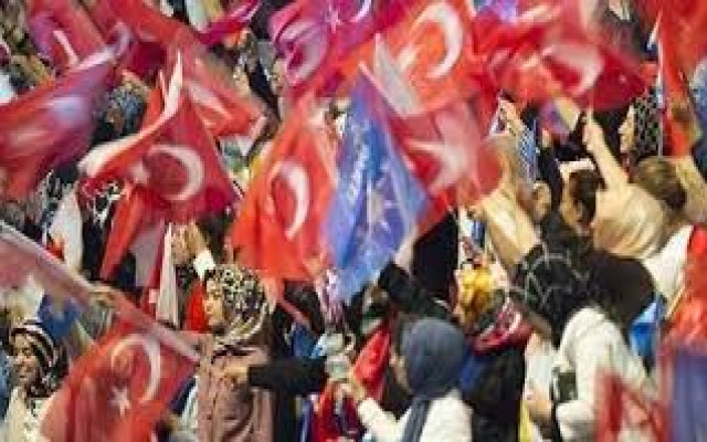 AKP'de isyancı teşkilattan yeni karar