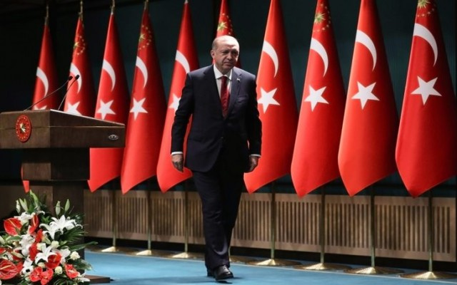Erdoğan'a afiş şoku