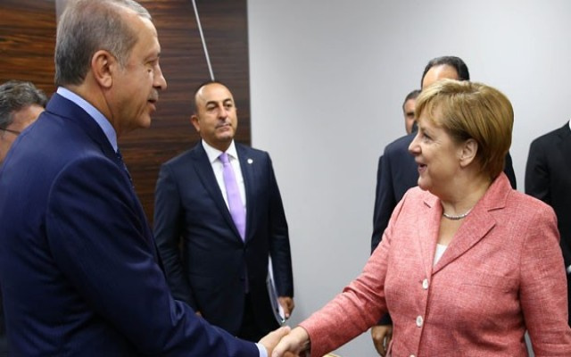 Merkel'den Erdoğan'a tavır
