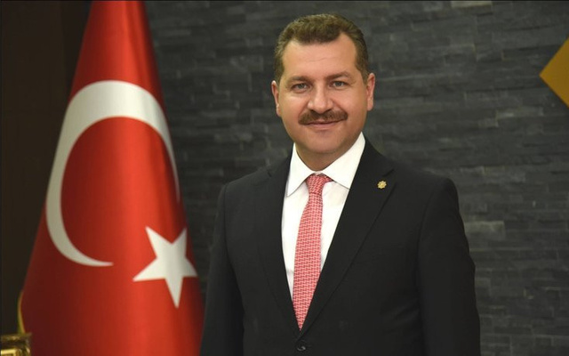 AKP'li Belediye Başkanı Yücel Yılmaz: Belediyecilikte Büyükerşen'i örnek alıyoruz
