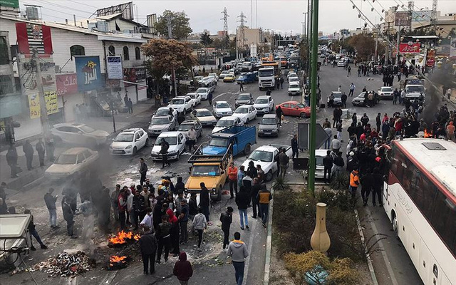 İran'daki protestolarda ölü sayısı 208'e yükseldi