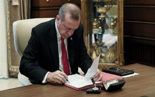 Erdoğan'dan geceyarısı flaş atamalar