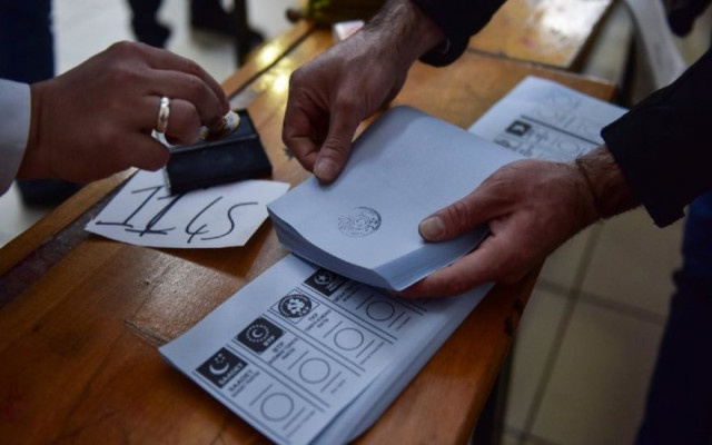 Fatih'te geçersiz oyların sayımı sonuçlandı