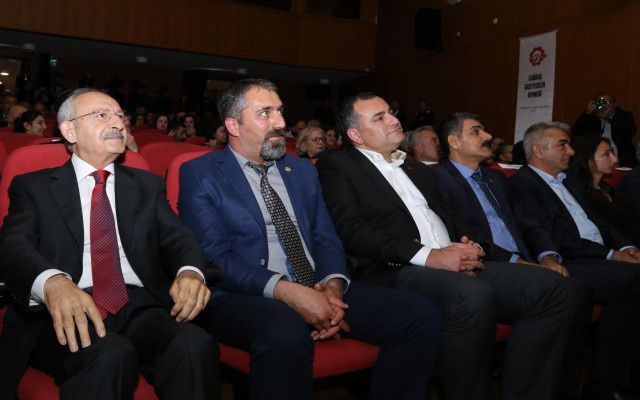 Kılıçdaroğlu: Cumhuriyet Gazetesi yazarları, Eren Erdem, Osman Kavala neden içeride