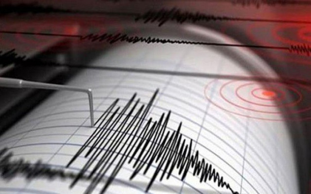 Soma'da deprem