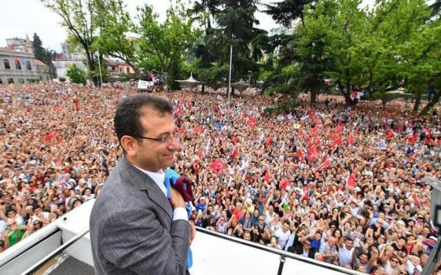 İmamoğlu'na bir ayıp da Trabzonspor yönetiminden