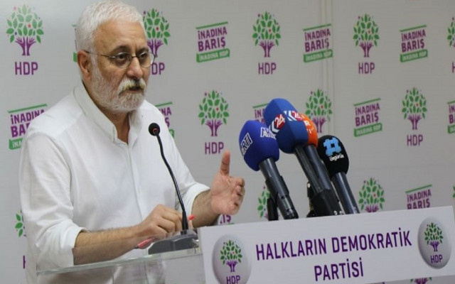 HDP’li Oluç: Anayasa'da revizyonun ötesinde köklü bir değişikliğe ihtiyaç var