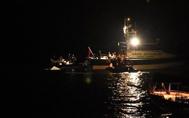 İzmir'de göçmen teknesi battı: 8'i çocuk 11 kişinin cesedine ulaşıldı