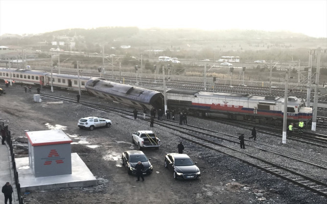 Ankara'da tren kazası: Doğu Ekspresi raydan çıktı