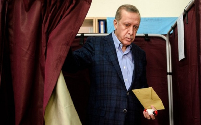 AKP oyları tarihinin en düşük seviyesine indi