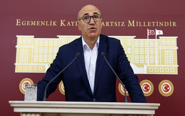 CHP'li Tanal'dan AKP'den istifa etmek isteyenlere hukuki destek