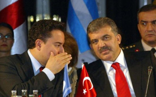 Ali Babacan sinirlenince, Abdullah Gül devreye girdi!