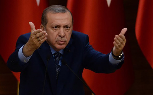 Erdoğan’a ihtarname çekmek istedi noterde gözaltına alındı!