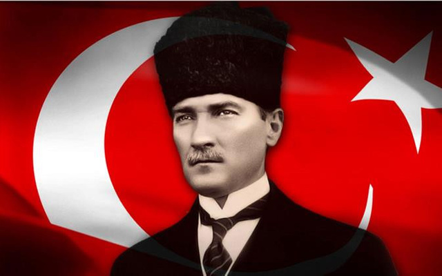 Erdoğan’ın Atatürk’ü eleştirdiği 10 Kasım konuşması okullara dağıtıldı