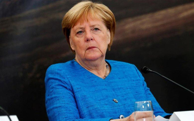 Merkel açık açık söyledi: Nüfusun çoğuna virüs bulaşacak