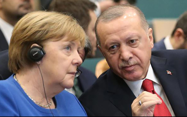 Merkel'den Türkçe altyazılı korona çağrısı