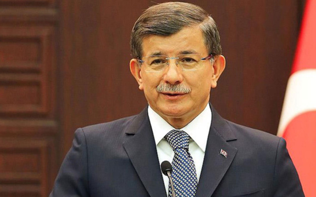 Ahmet Davutoğlu : AKP içinde güven yok 