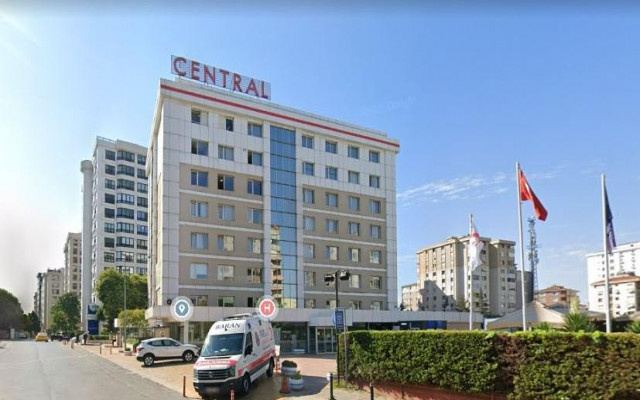 Fetö'cü Damadın Hastanesi Satışa Çıkarıldı