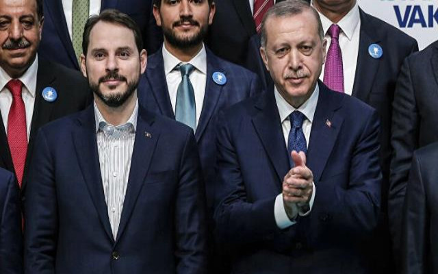 Davutoğlu Berat Albayrak'ı Bakan yapmayın diye Erdoğan'a yalvardım