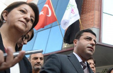 PKK olsa yayın mecburiyeti olurdu!