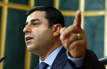 Guardian: Barışın anahtarı Demirtaş'ın elinde