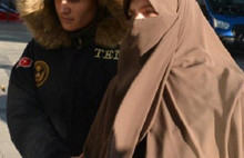 El-Nusra operasyonunda kelepçe yok