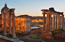 Tarihi sütuna adını kazıyan Türk'e, 2200 euro ceza