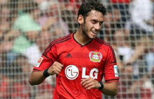 Hakan Çalhanoğlu, UEFA'nın ilk 11'inde