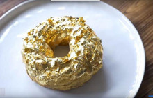 Kahvaltıda altın çörek yiyorlar