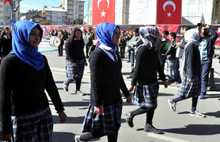 Danıştay: Ortaokullarda başörtüsü yasağı sürsün