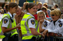 Kadın polis 4 tane şeker için meslekten atıldı