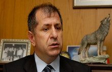 MHP’li Özdağ: Tuzaklanan binalara tank atışı gerekli