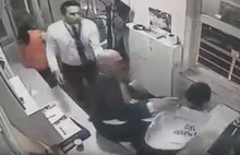 Eski bakan'dan olay görüntüler