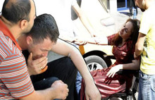 Damat gelini gözyaşlarıyla hastaneye götürdü