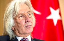 O büyükelçi de merkeze alındı