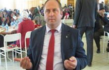 Başkanın tacizinden kaçmak için balkondan atladı