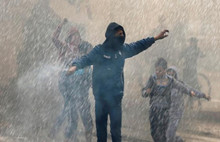 Filistinliler gösterilere başladı