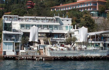 Ünlü gece kulübü Reina yıkıldı