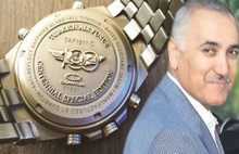 Kaçarken bile saatinin peşine düştü