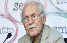 Muzaffer İzgü hayatını kaybetti