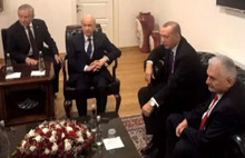 Meclis'te sürpriz görüşme