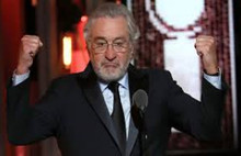 Robert De Niro'ya bombalı paket