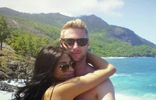 Seyahat ederek milyoner oldu