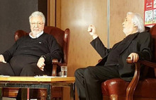 Metin Akpınar ve Müjdat Gezen adliyede