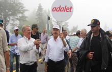 Adalet Yürüyüşü’ndeki dinleme skandalı büyüyor