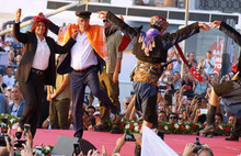 Muharrem İnce'den zeybekli miting