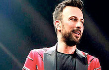 Tarkan'dan ücretine Dolar ayarı