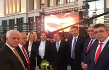 Saray'da Meral Akşener sürprizi