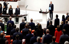 Meclis açılışında dikkat çeken ayrıntı...