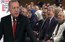 Erdoğan partisinin adını karıştırdı,Akar düzeltti